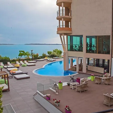 - Grand Sveti Vlas